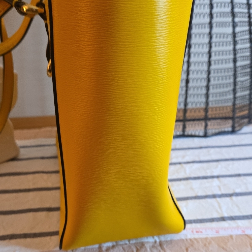 Lauren Ralph Lauren Vibrant Yellow Shoulder Bag - Picture 6 of 16